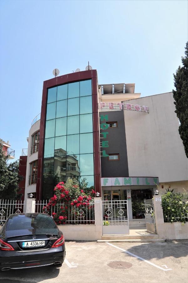Petrov Family Hotel Nesebar Luaran gambar